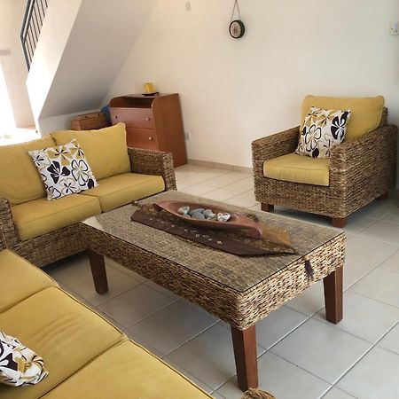 Regina Gardens - Spacious 3 Bed, 2 Bath Maisonette パ フォス エクステリア 写真