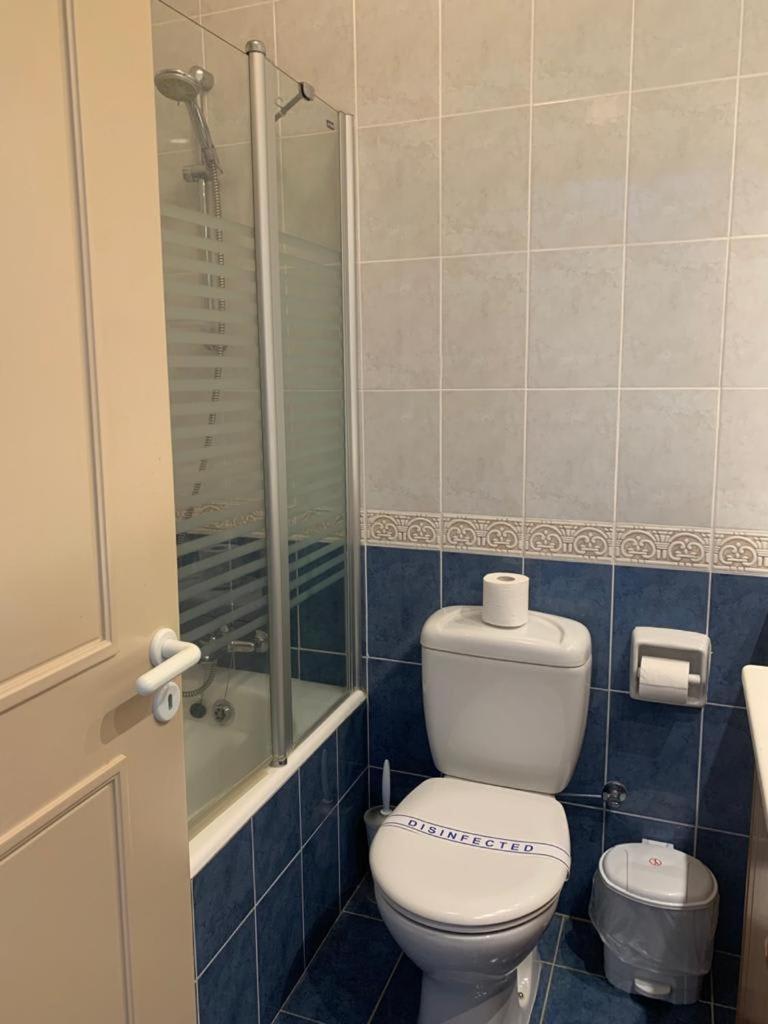 Regina Gardens - Spacious 3 Bed, 2 Bath Maisonette パ フォス エクステリア 写真