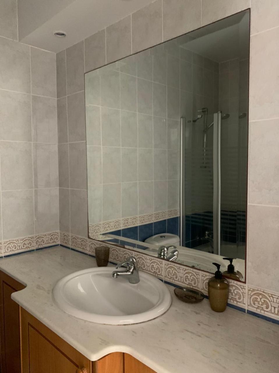 Regina Gardens - Spacious 3 Bed, 2 Bath Maisonette パ フォス エクステリア 写真