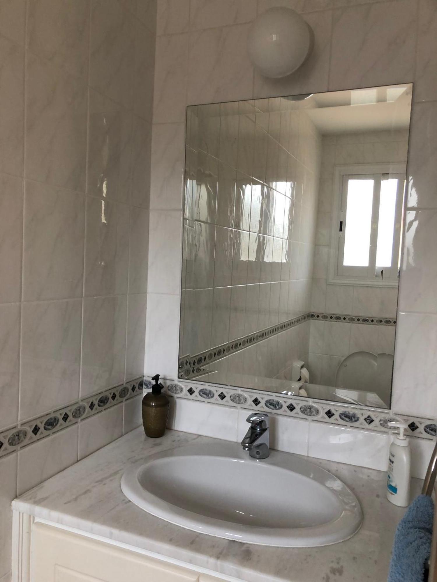 Regina Gardens - Spacious 3 Bed, 2 Bath Maisonette パ フォス エクステリア 写真