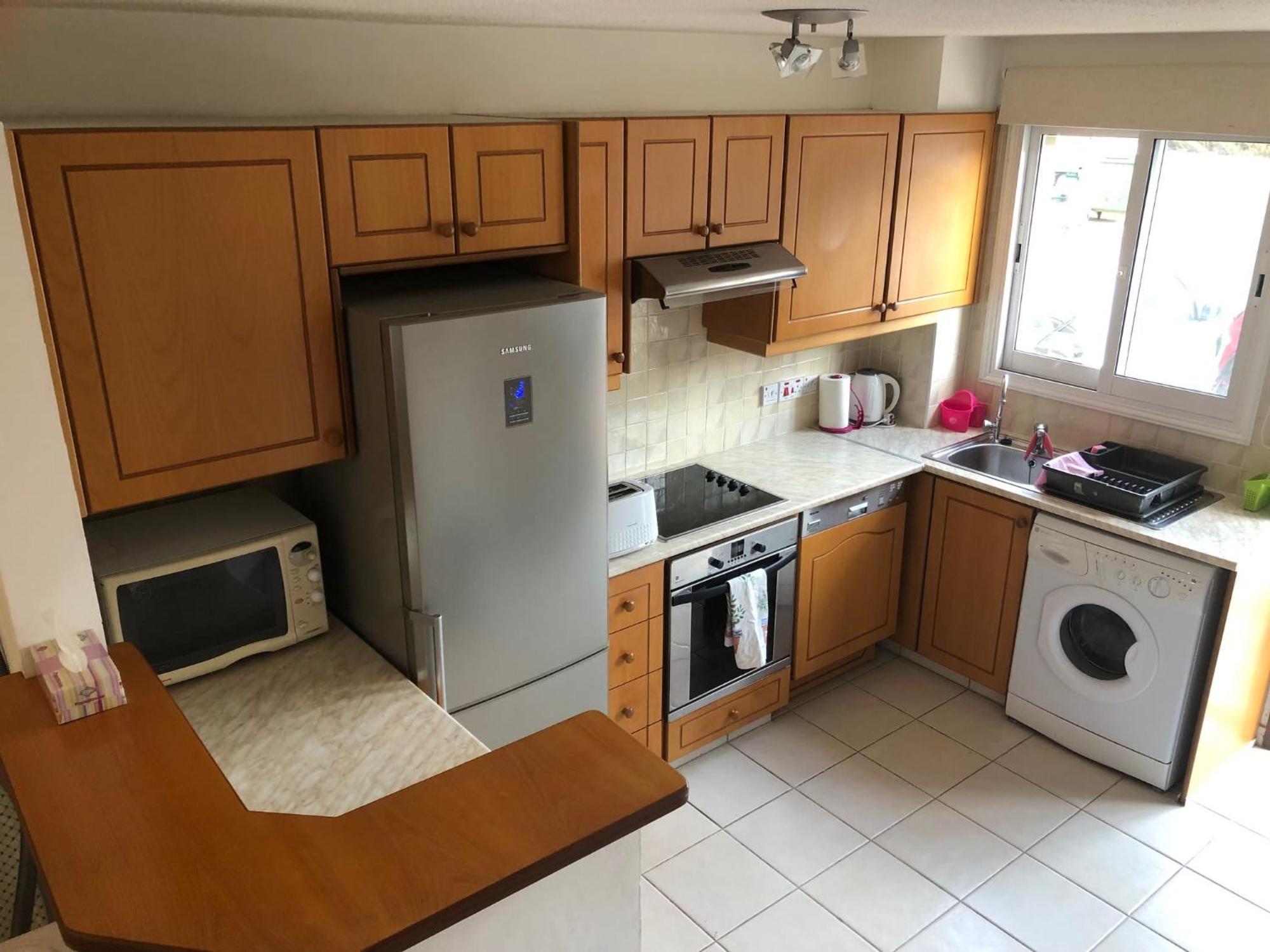 Regina Gardens - Spacious 3 Bed, 2 Bath Maisonette パ フォス エクステリア 写真
