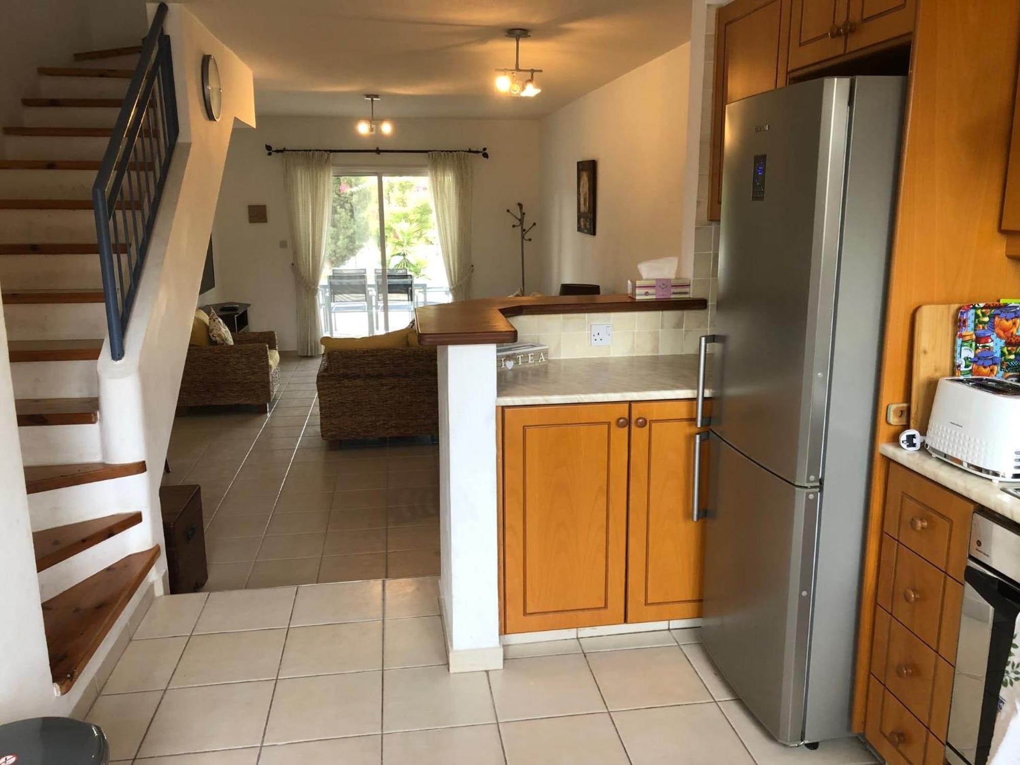 Regina Gardens - Spacious 3 Bed, 2 Bath Maisonette パ フォス エクステリア 写真